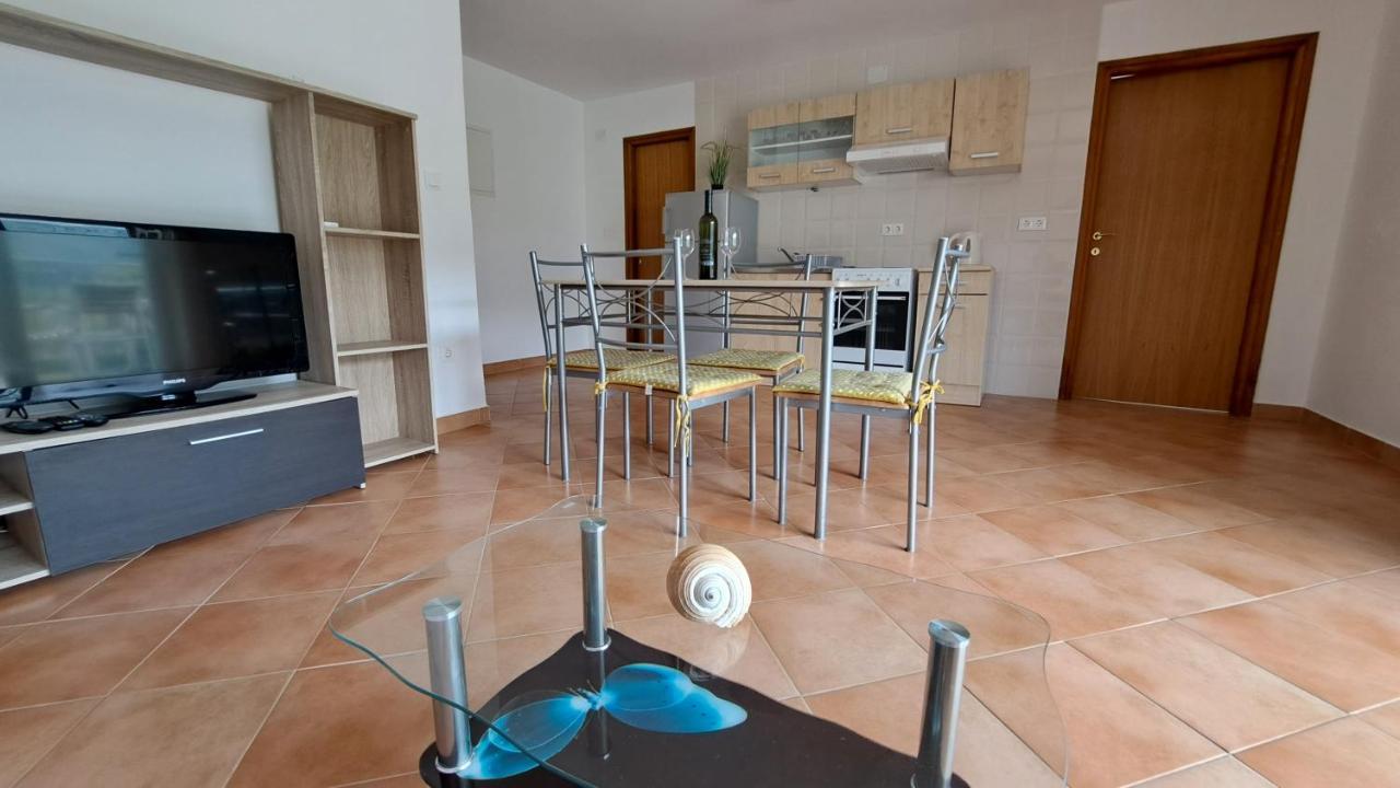 Cozy Apartments Baska Exterior photo